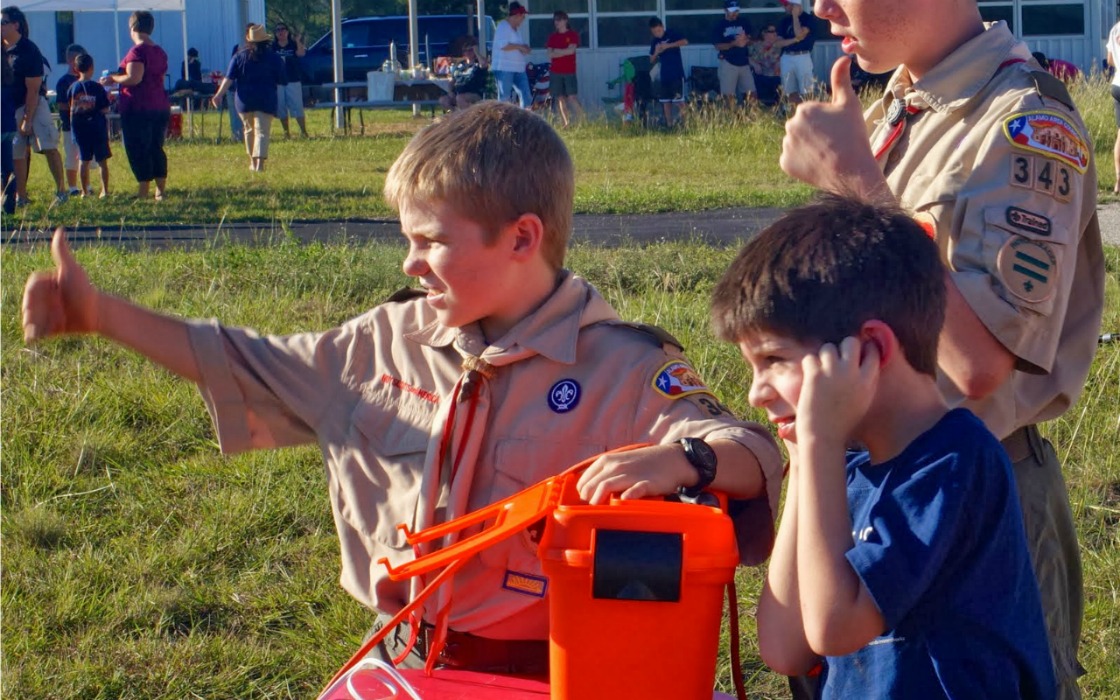 boy-scouts-rocket-launch