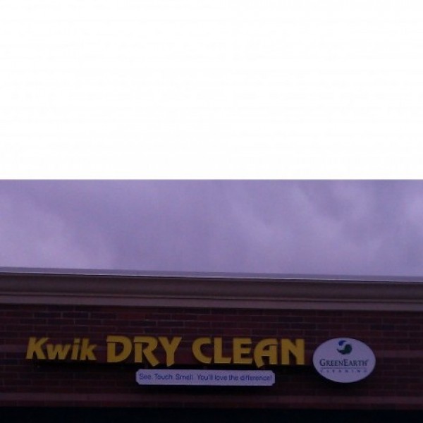 Kwik Dry Clean Team Logo
